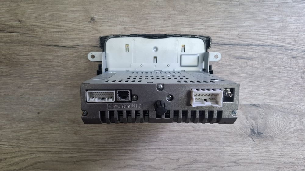 Магнітола Renault автомагнітола Renault