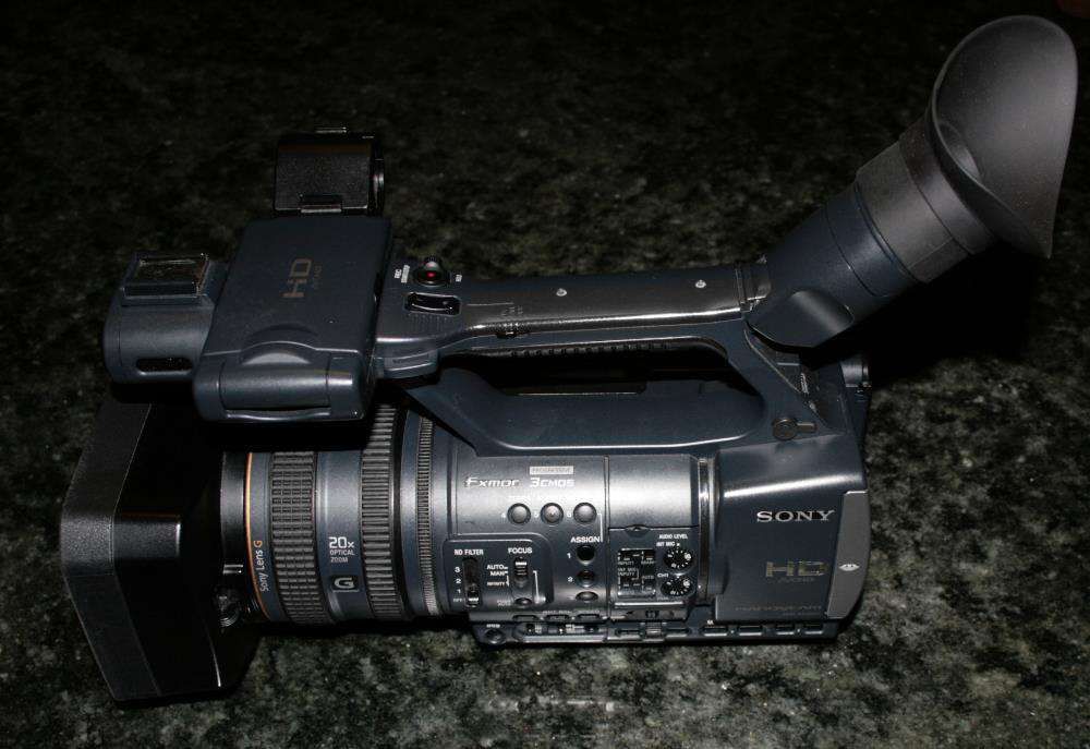 Camara de filmar Sony AX2000