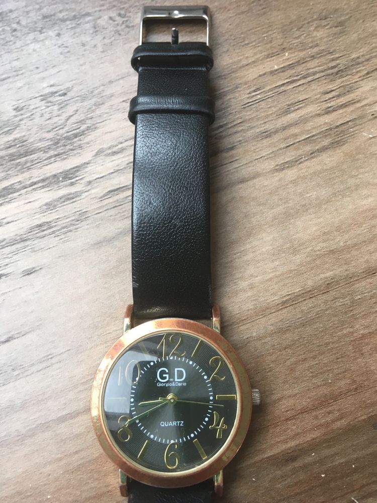 Czarny klasyczny zegarek damski skórzany pasek