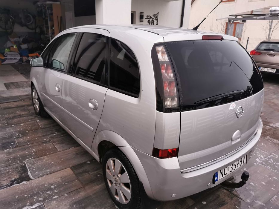 Tanio zadbana Meriva, maly przebieg climatronic garaz alu chrom serwis