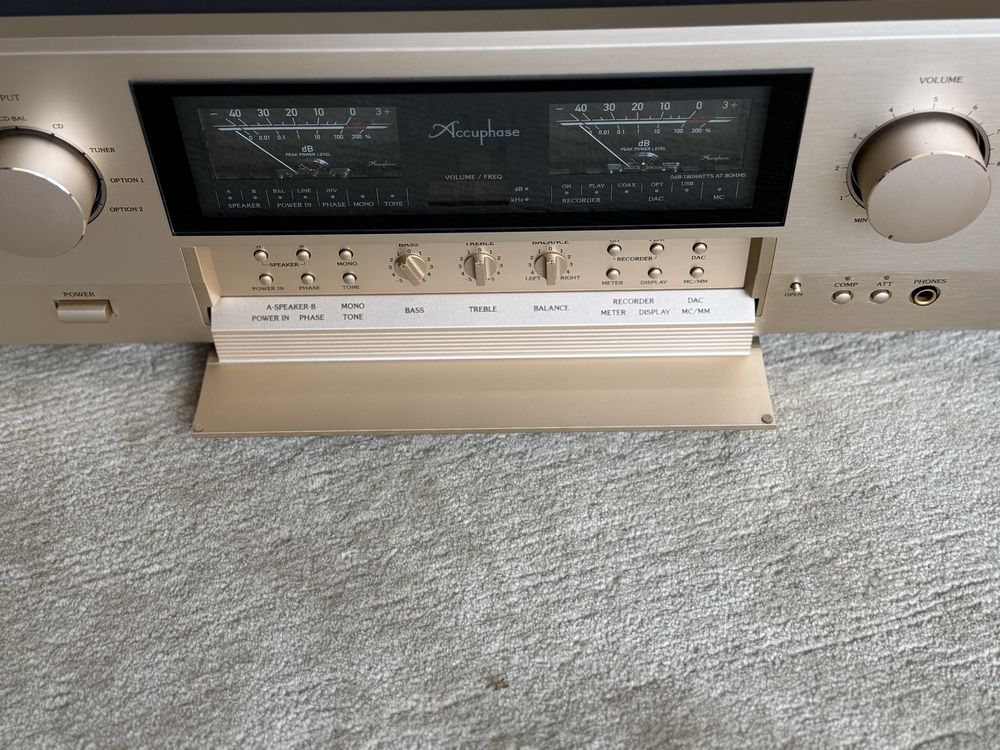 Amplificador Acuphase E-470 em excelente estado.