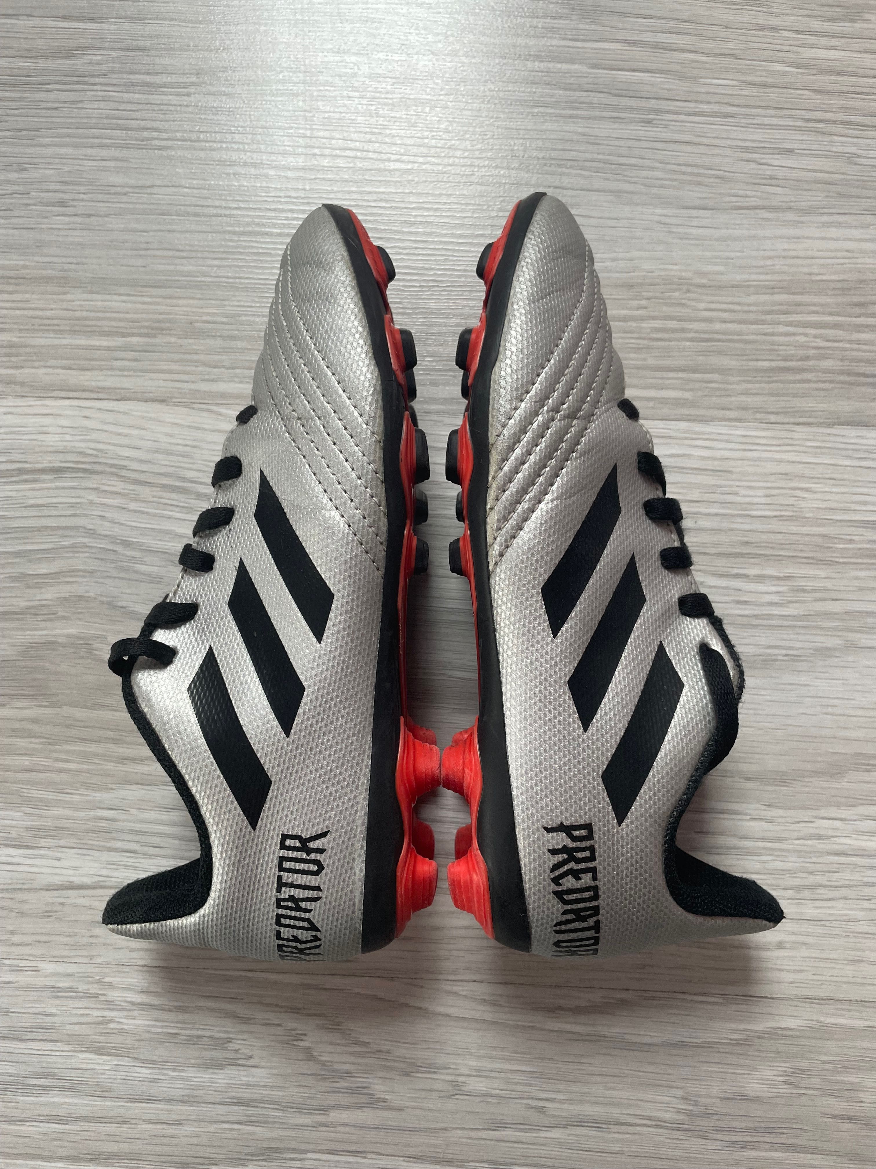 Korki buty piłkarskie Adidas Predator 19.4 rozmiar 35