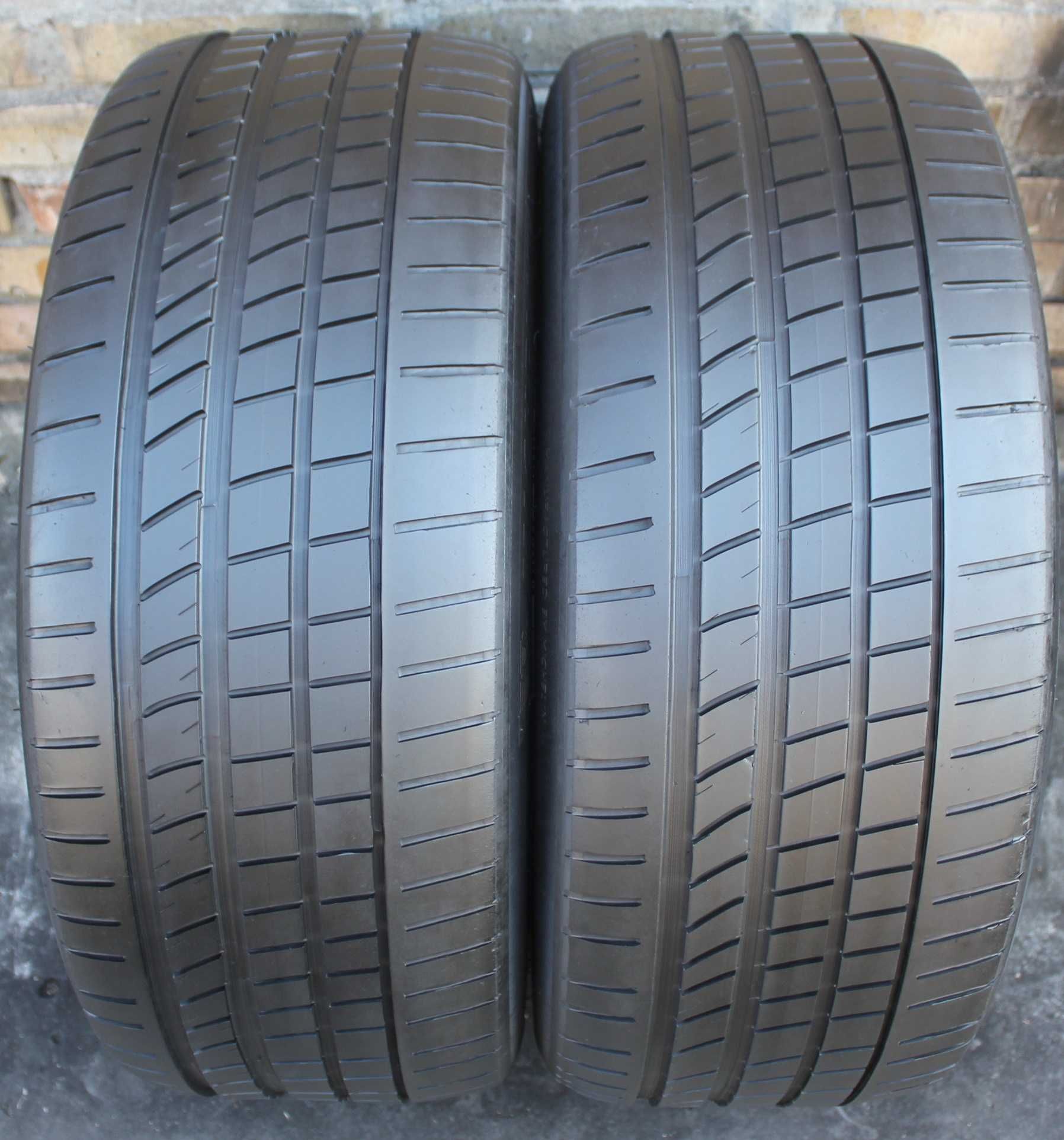 Літні шини, літня резина 255/45/R19 Michelin Pilot Sport, France