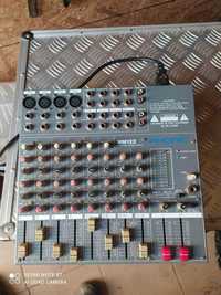 Mixer ośmiokanałowy firmy Phonic