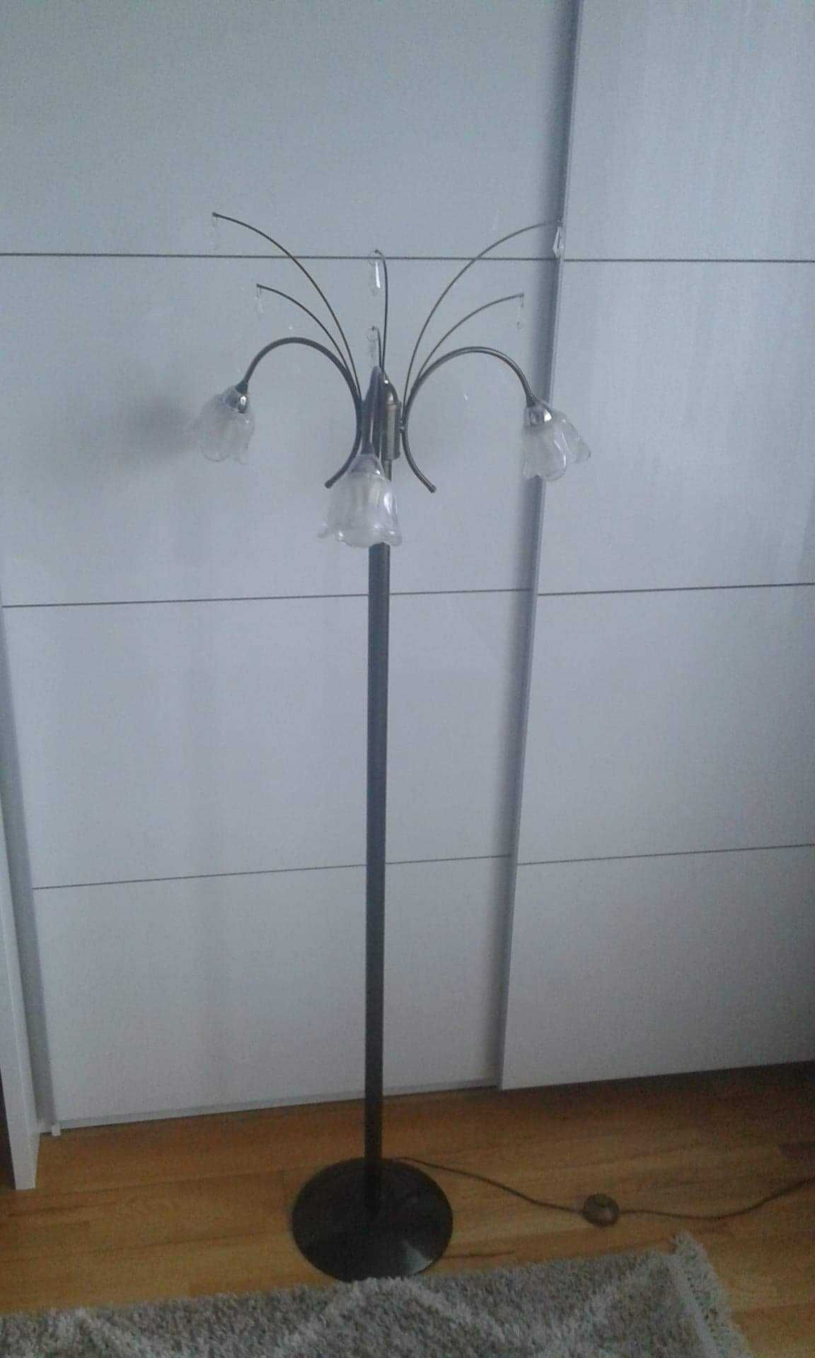 Lampa podlogowa metalowa