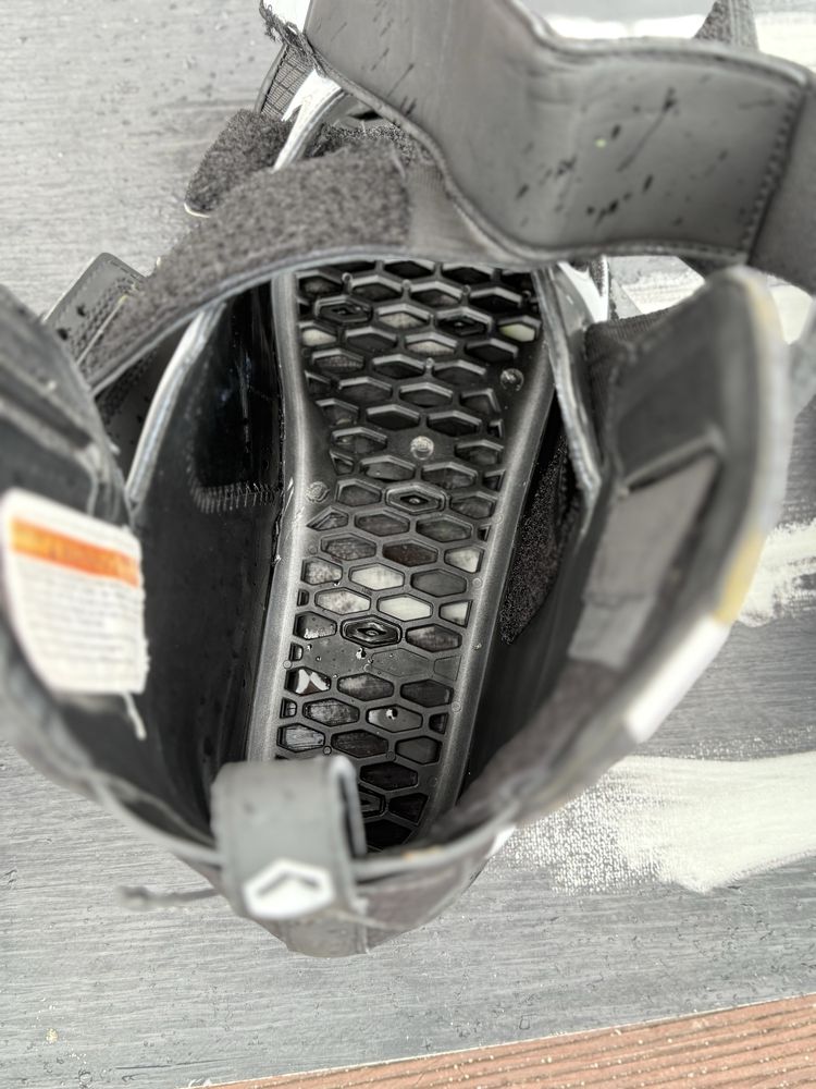 Wakeboard Wiązania liquid force 44-45