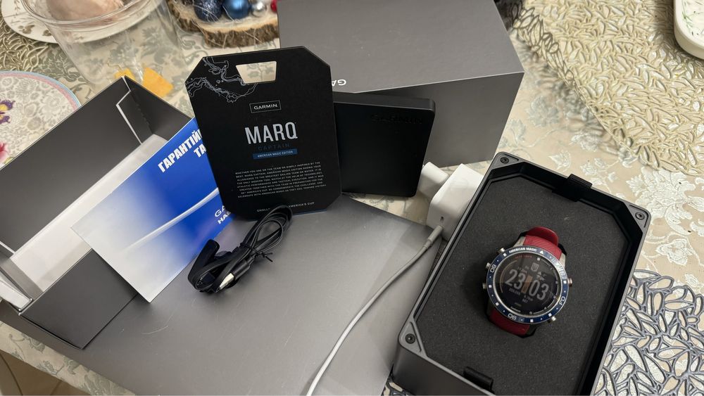 Смарт годинник Garmin Marq Captain Gen1