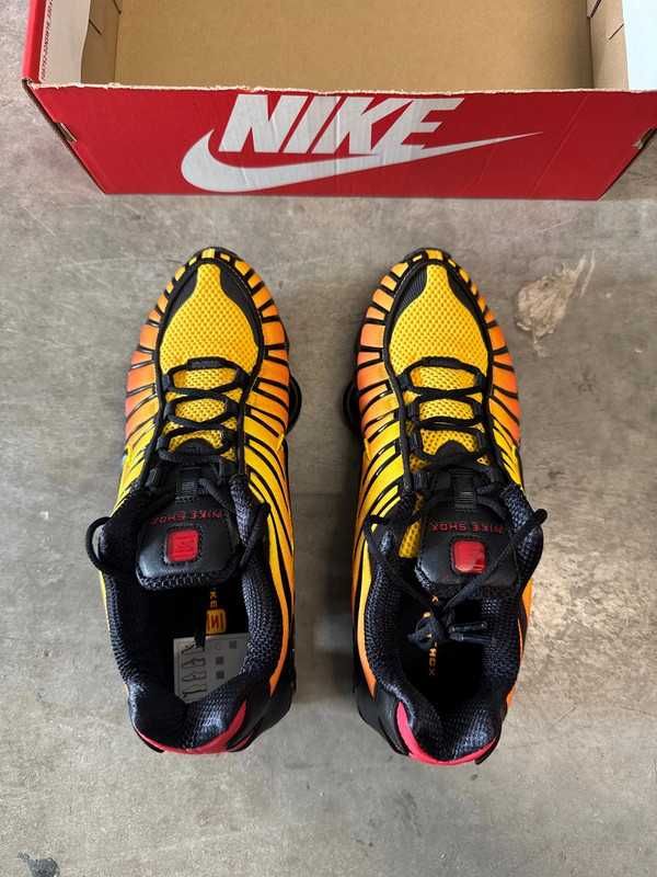 Buty NikeShox TL Moda Obuwie sportowe rozmiar.39