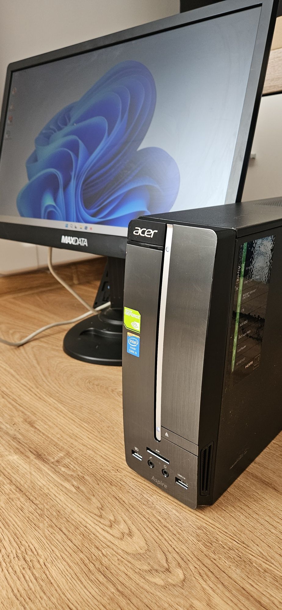 Mini komputer stacjonarny Acer XC 605
