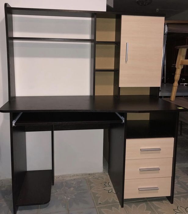 Компьюторный стол