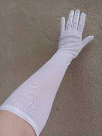 Białe długie rękawiczki Glamour