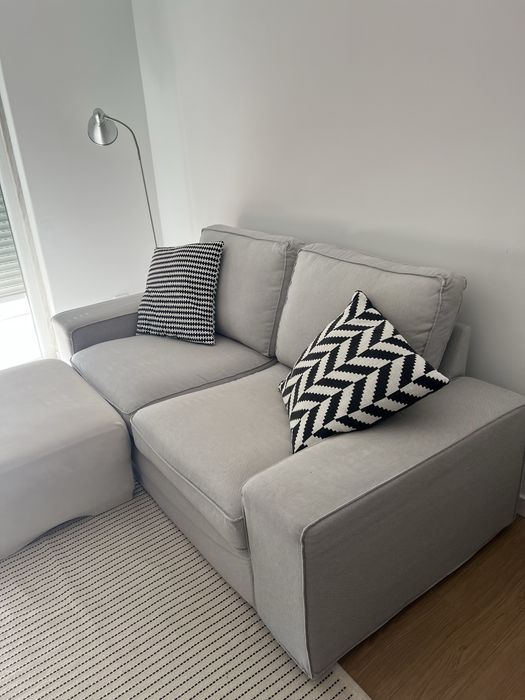 Sofa ikea 2 lugares cinza claro