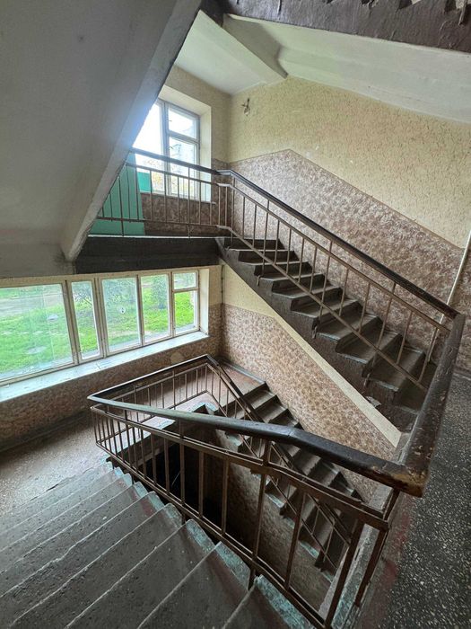 Продається кімната в гуртожитку вул. Целевича