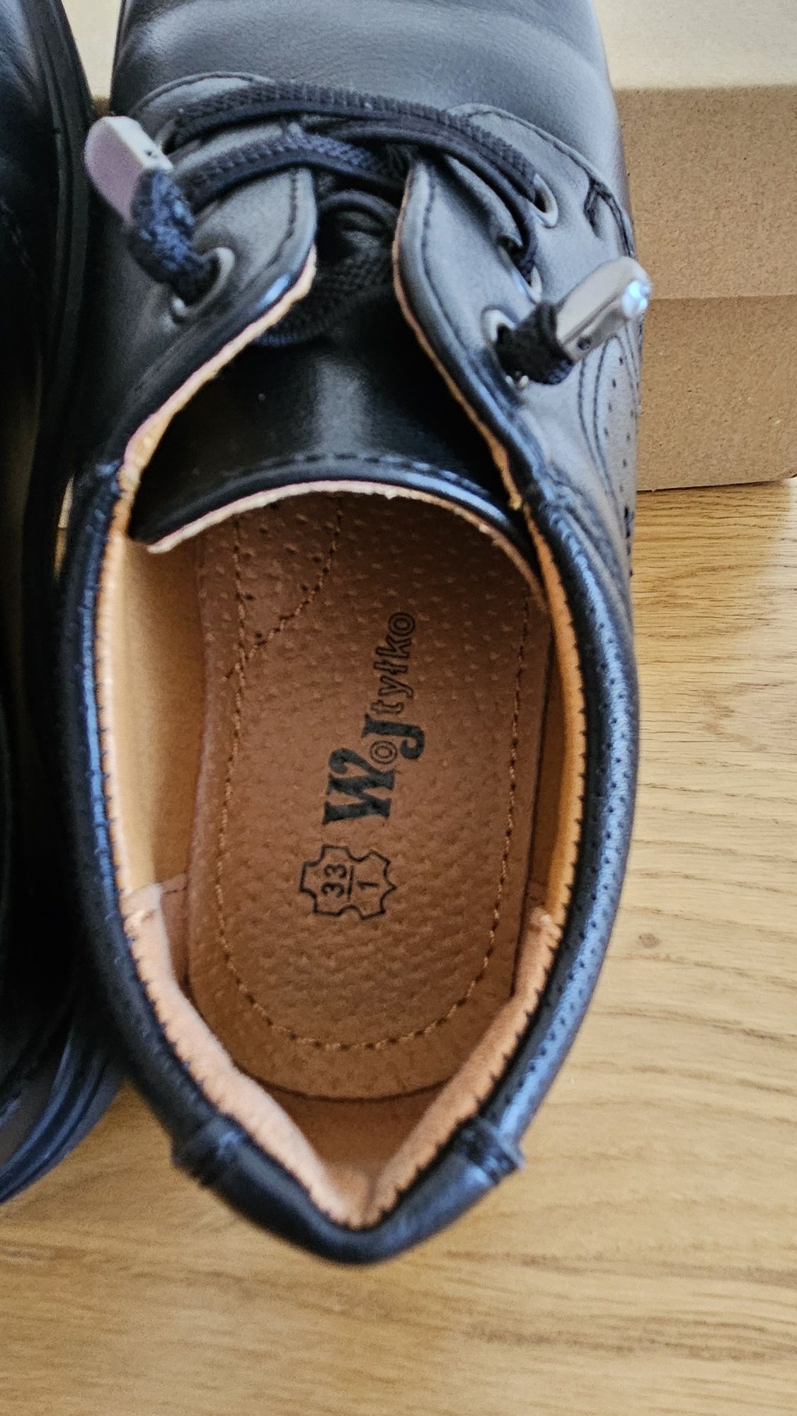 Buty dla chłopca eleganckie do garnituru pantofle komunia wesele 33