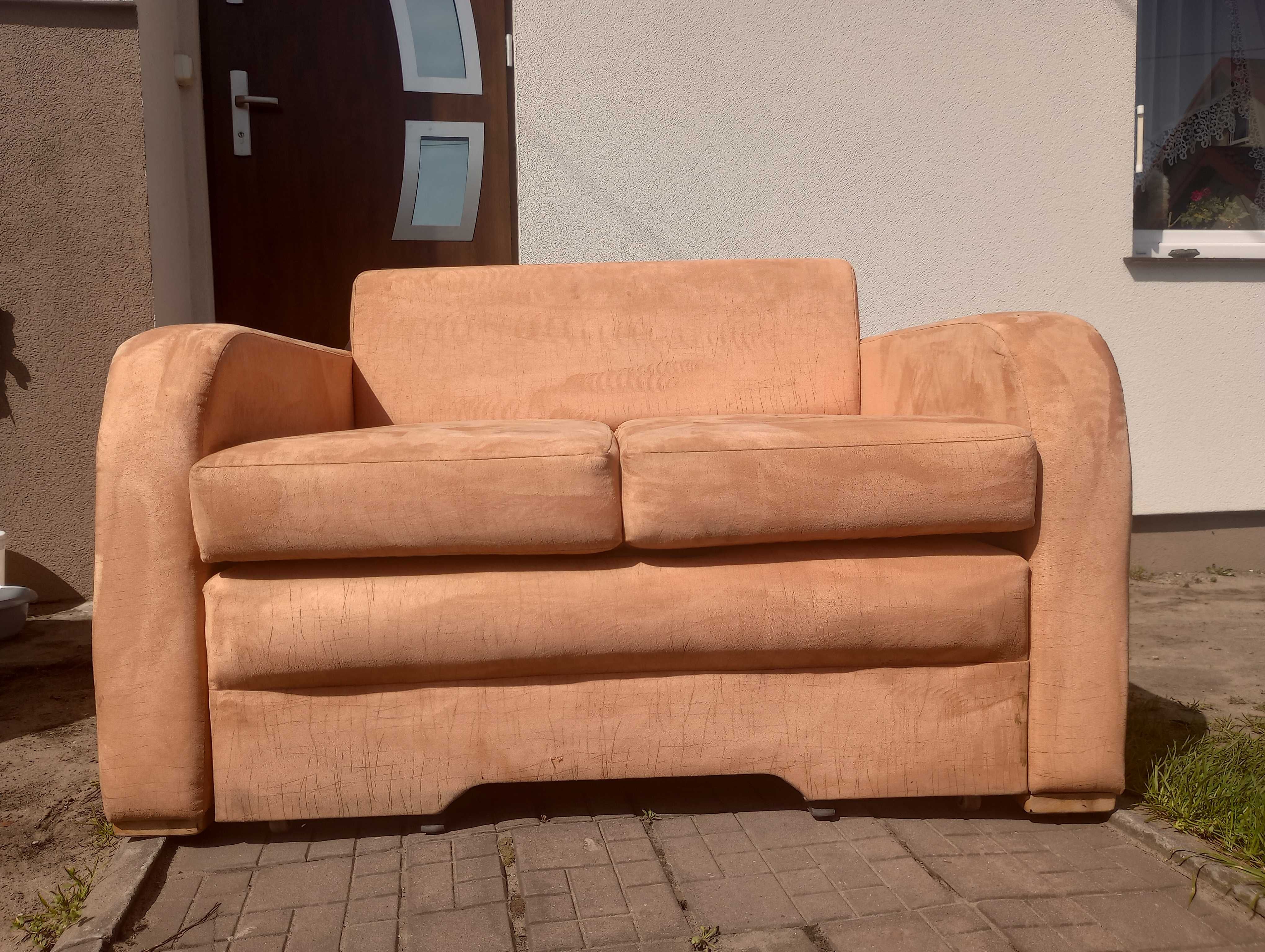 Sofa amerykanka firmy uni mebel pojemnik na posciel