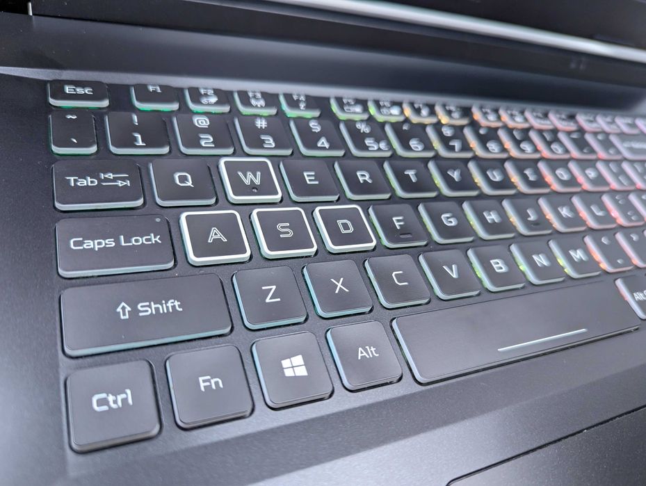 LAPTOP GAMINGOWY Acer Nitro RTX 3060 i5-11400H 144hz