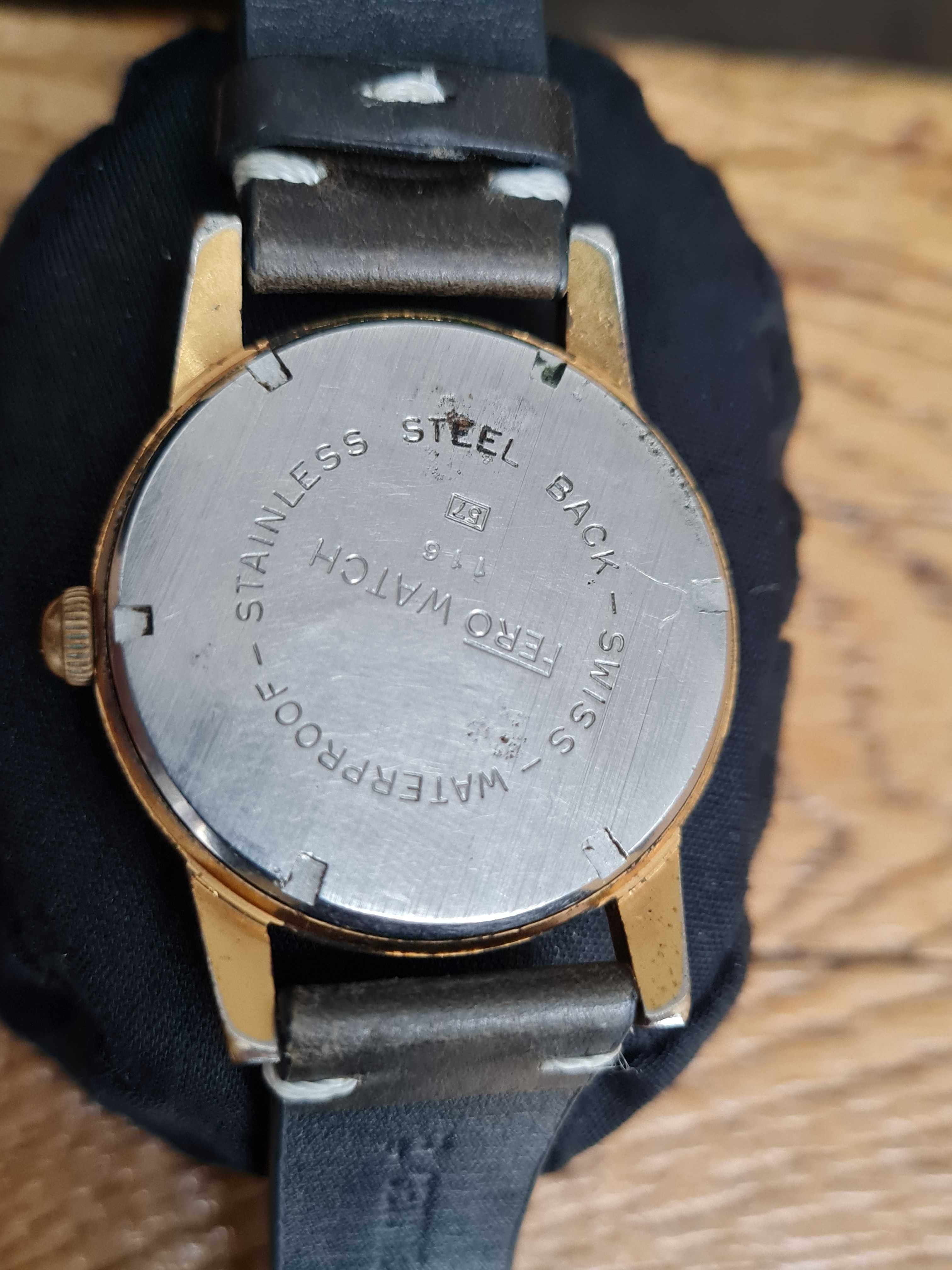 Szwajcarski zegarek Fero. Giloszowana tarcza typu dart