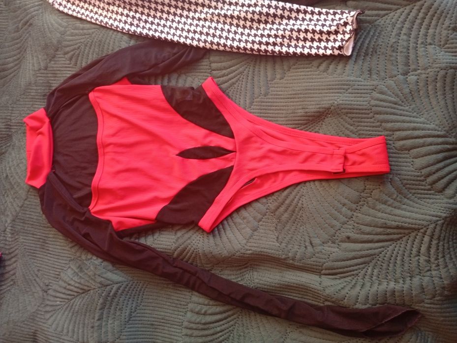 Nowe body s czerwono czarne i w pepitkę