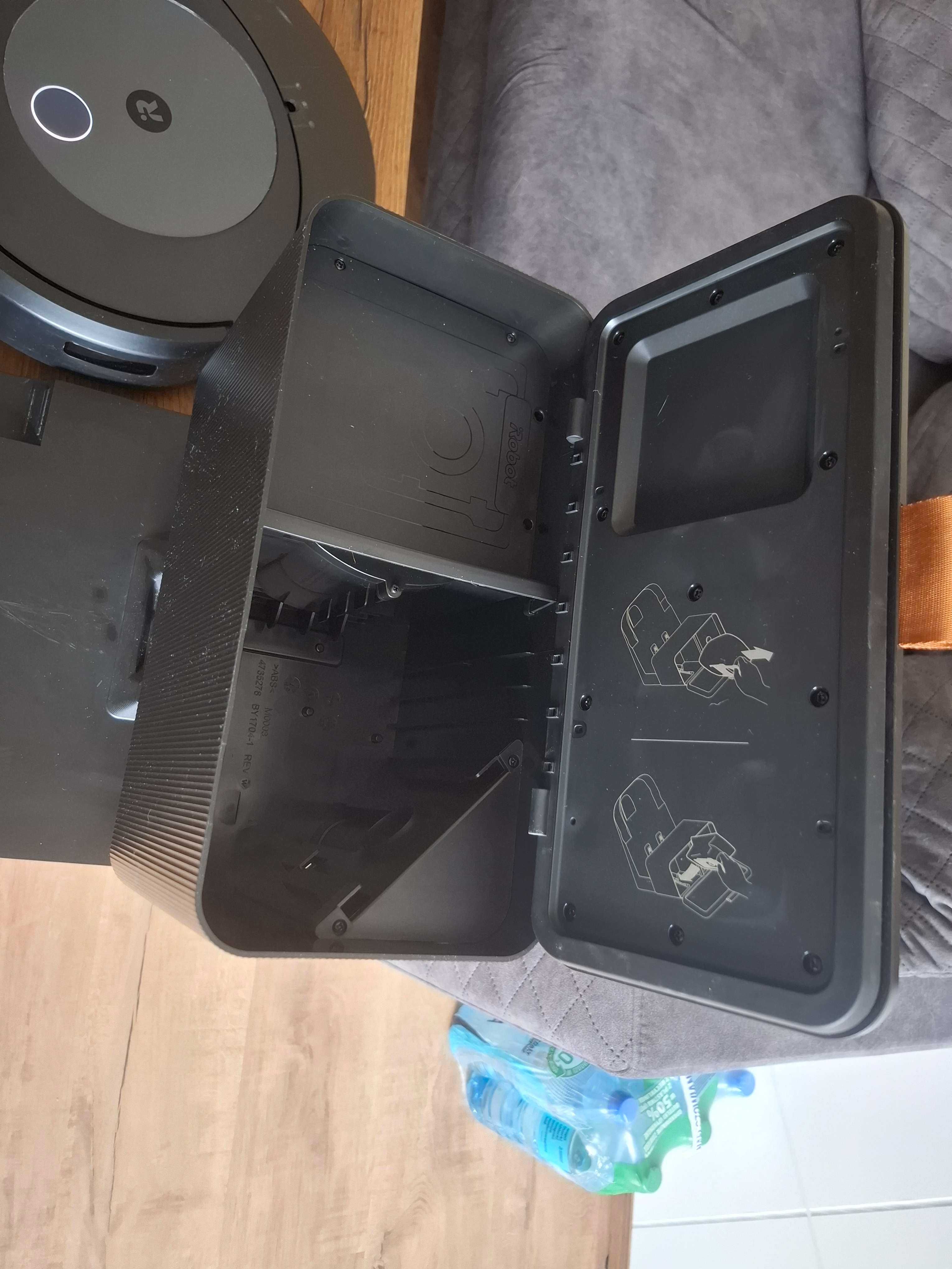 Robot sprzątający, odkurzacz IROBOT Roomba Combo j7+ (Odkurza i myje!)