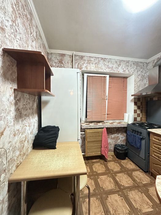 23 вересня, 1кімнатна 8000грн+комунальні
