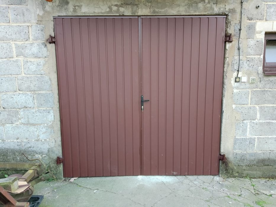 Drzwi garażowe przesuwne skrzydłowe bramy wjazdowe