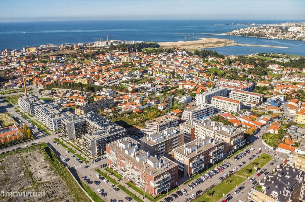 Apartamento T2 com lugar de garagem, Canidelo