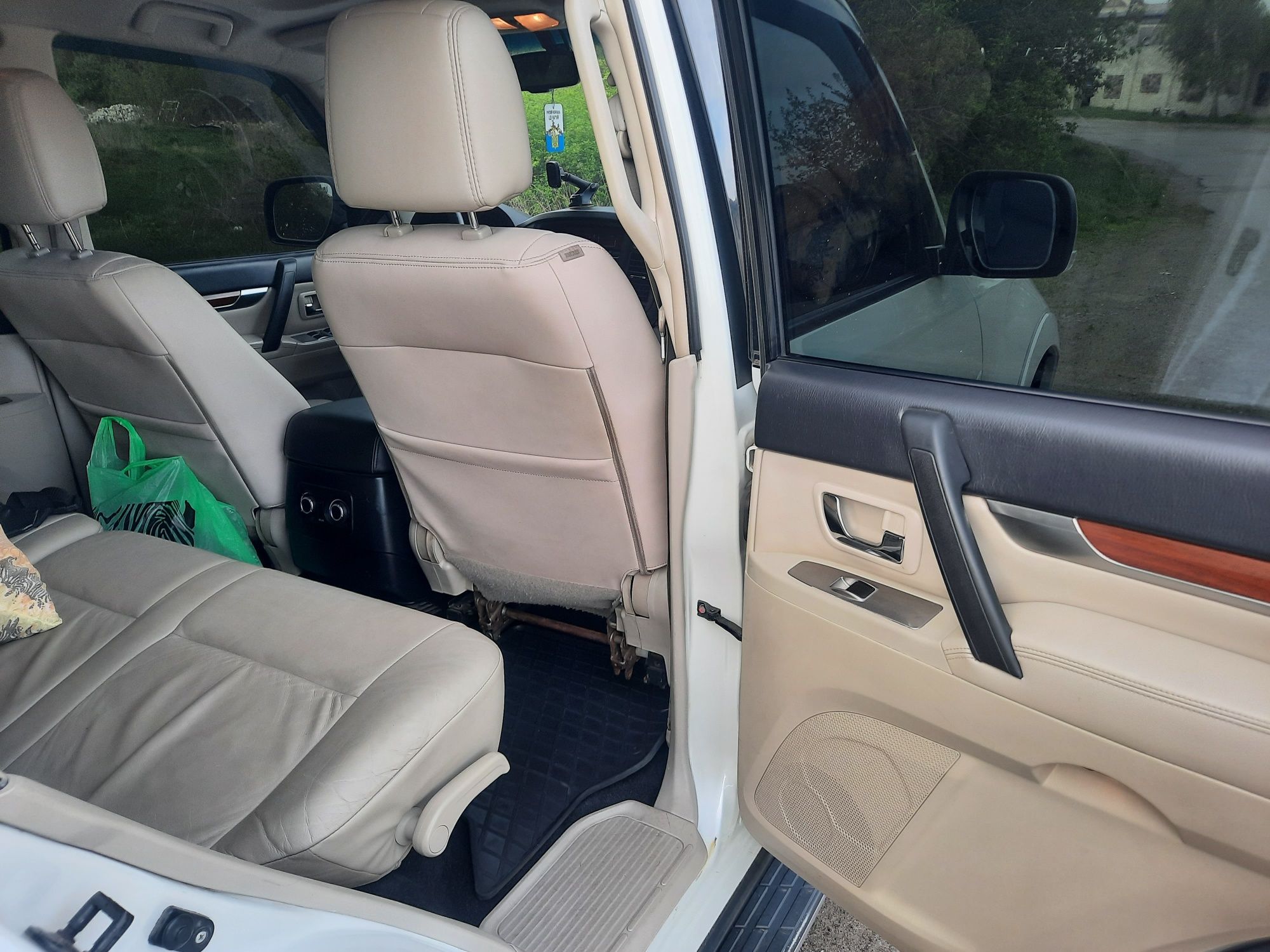 Продам Mitsubishi Pajero Wagon