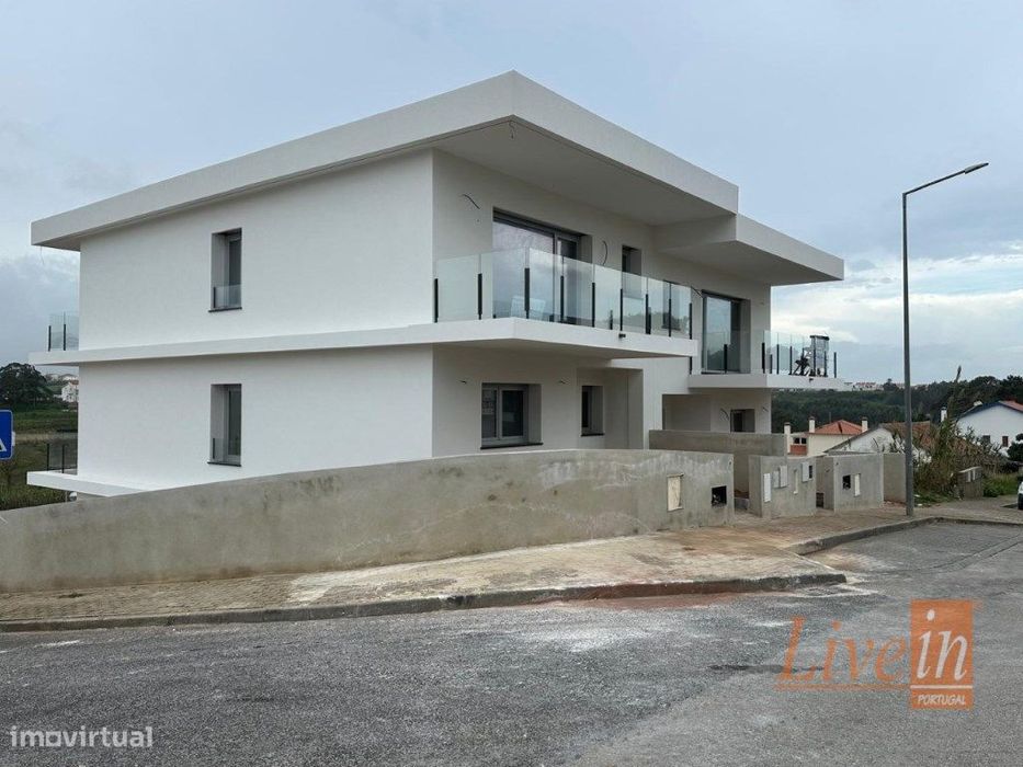 Moradia T3 Geminada em Fonte Boa dos Nabos na Ericeira