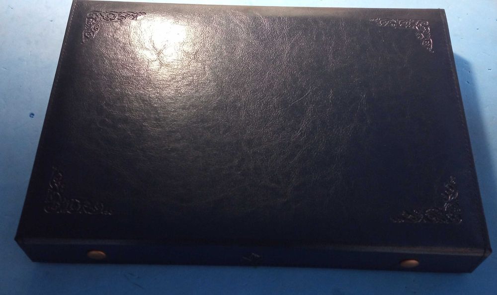 Caixa álbum numismático com moedas