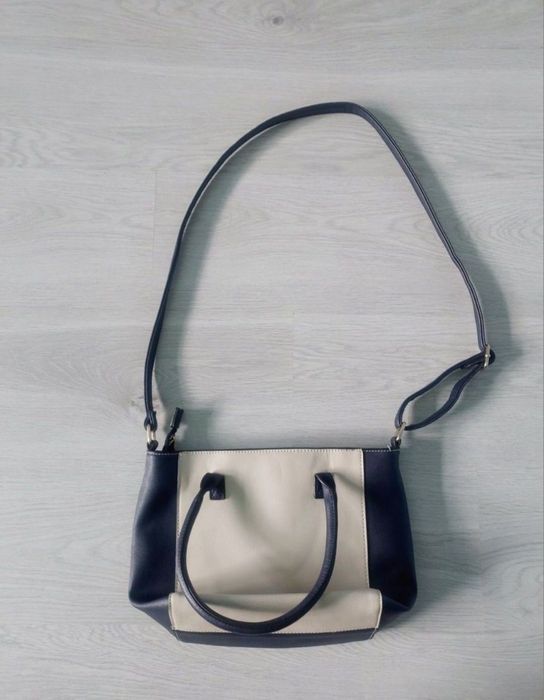Torebka damska listonoszka elegancka casual wizytowa