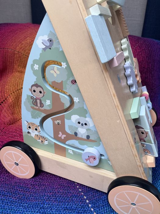 Drewniany pchacz / chodzik dla dziecka Joueco