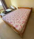 Móveis para quarto - Cama casal + colchão / Comoda / Mesa de cabeceira