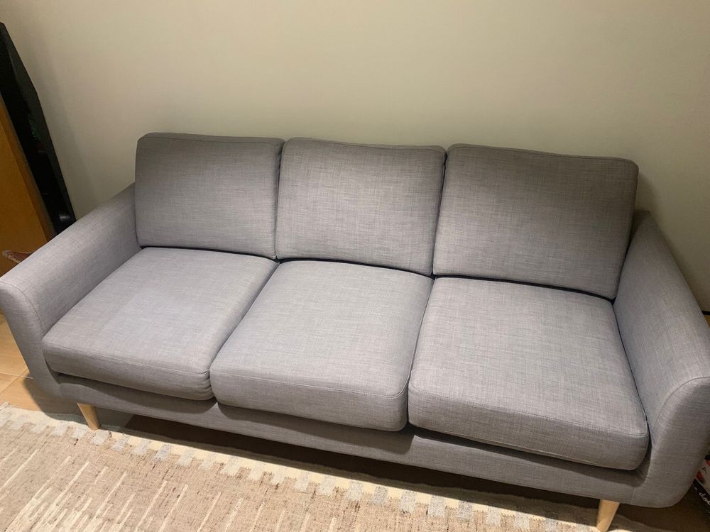 Sofas texturizados, preços na legenda