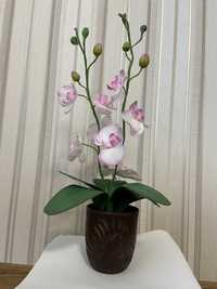 Орхідея ручної роботи із шовкового фоамірану