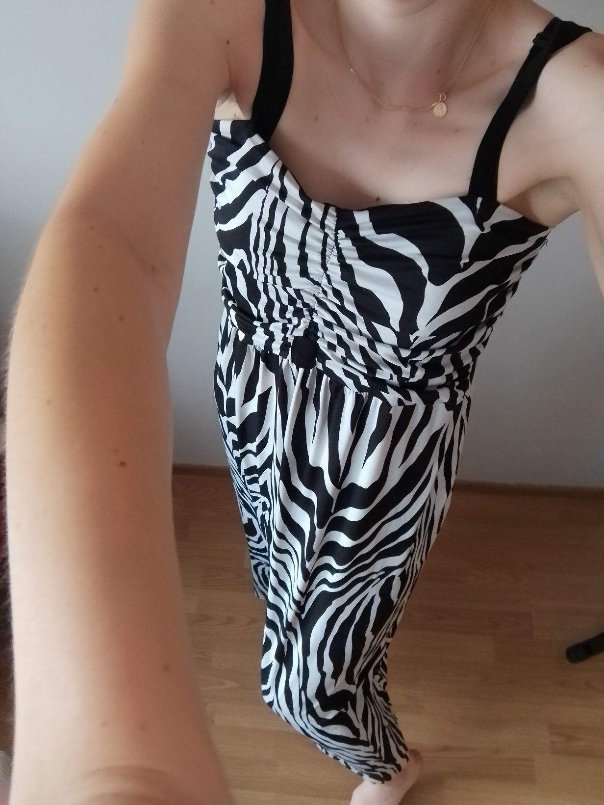 Sukienka zebra maxi