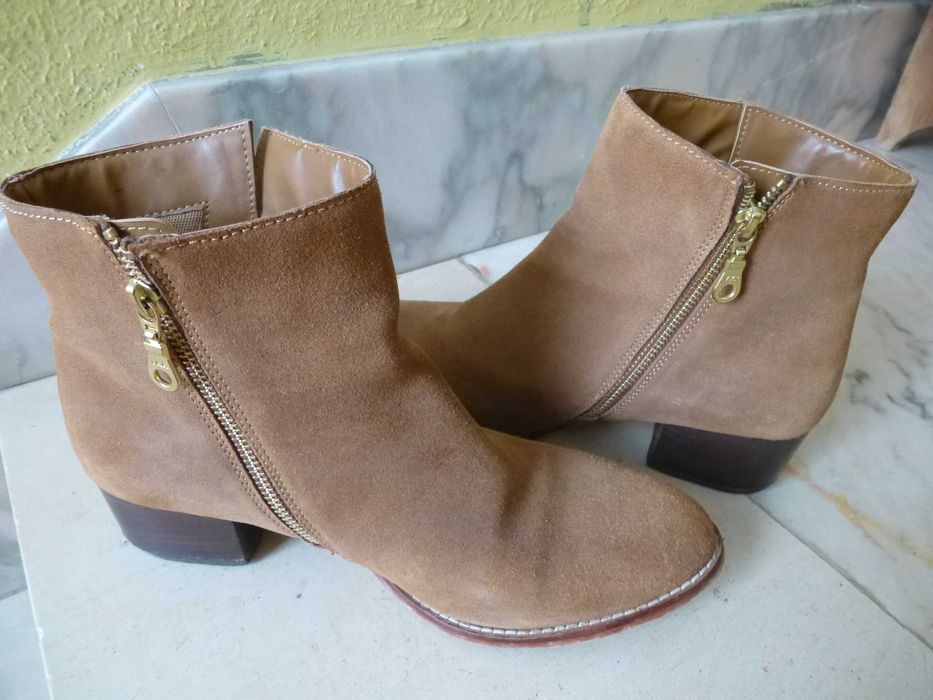 Botins de senhora, SPRINGFIELD