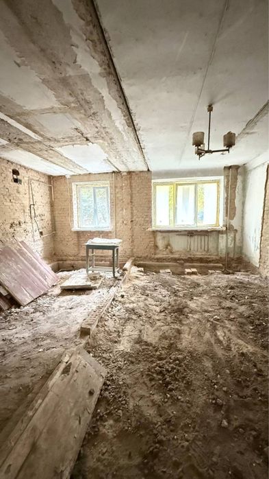 Продаж 2 кімнатної квартири по Є.Тельнова