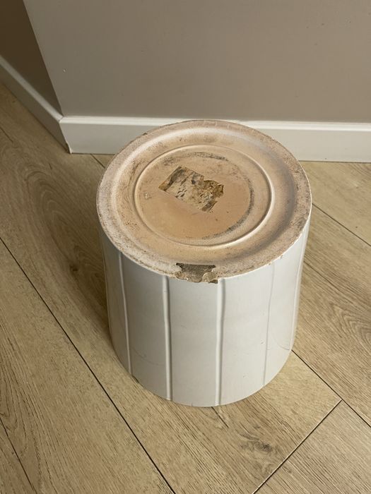 Osłonka na donicę - ceramiczna.