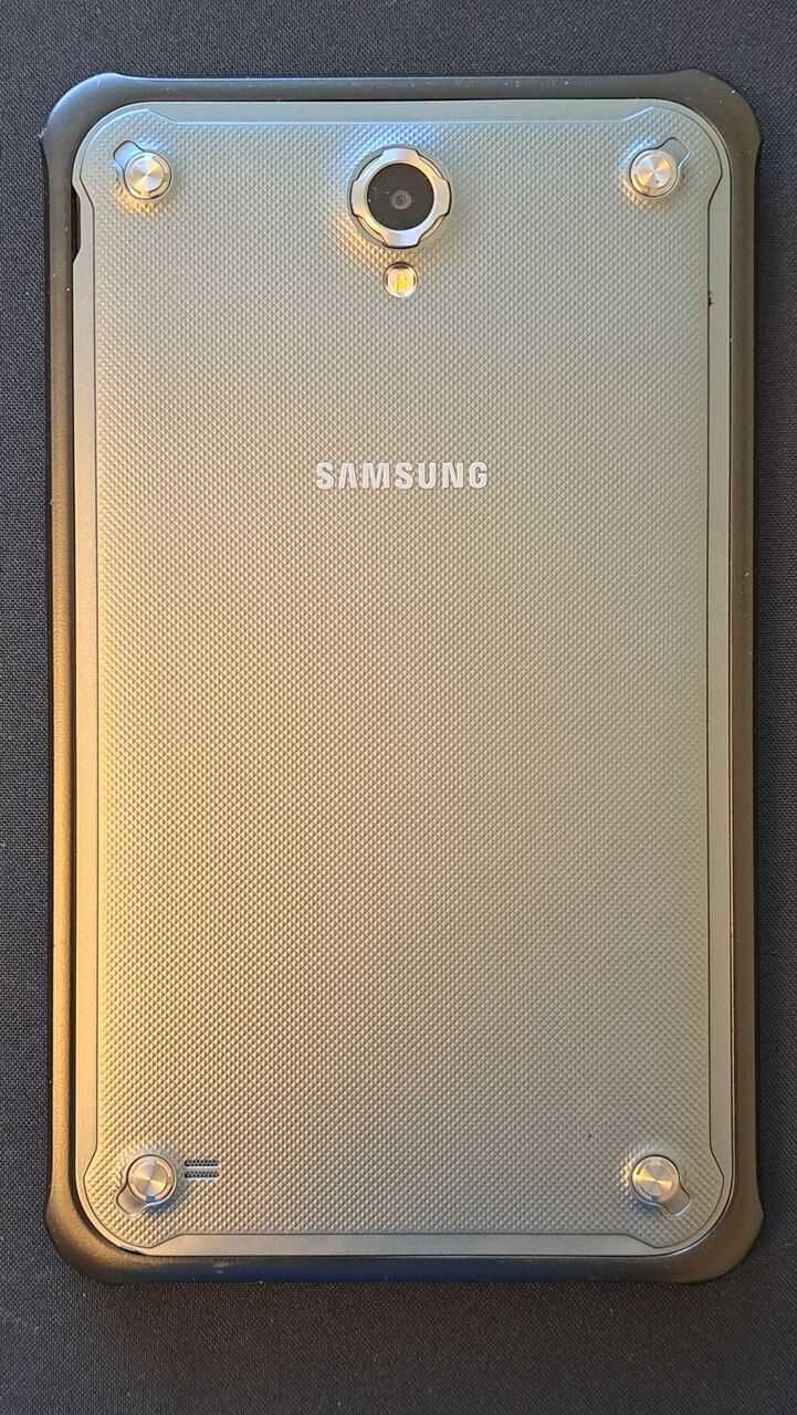 Samsung Galaxy Tab Active LTE SM-T365, 1,5GB/16GB + etui z klawiaturą