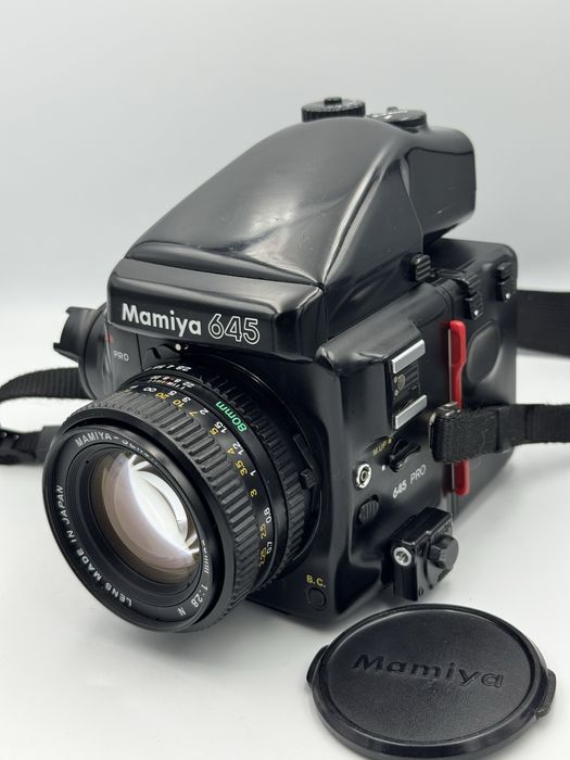 Mamiya 645 PRO + Sekor C 80 mm f/2.8 N