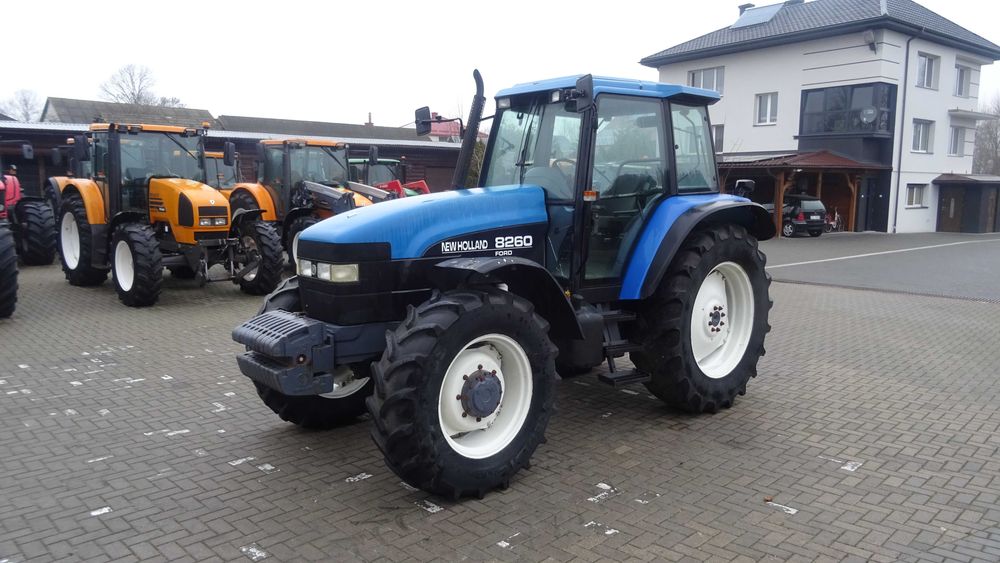 New Holland 8260 sprowadzony 1998r.