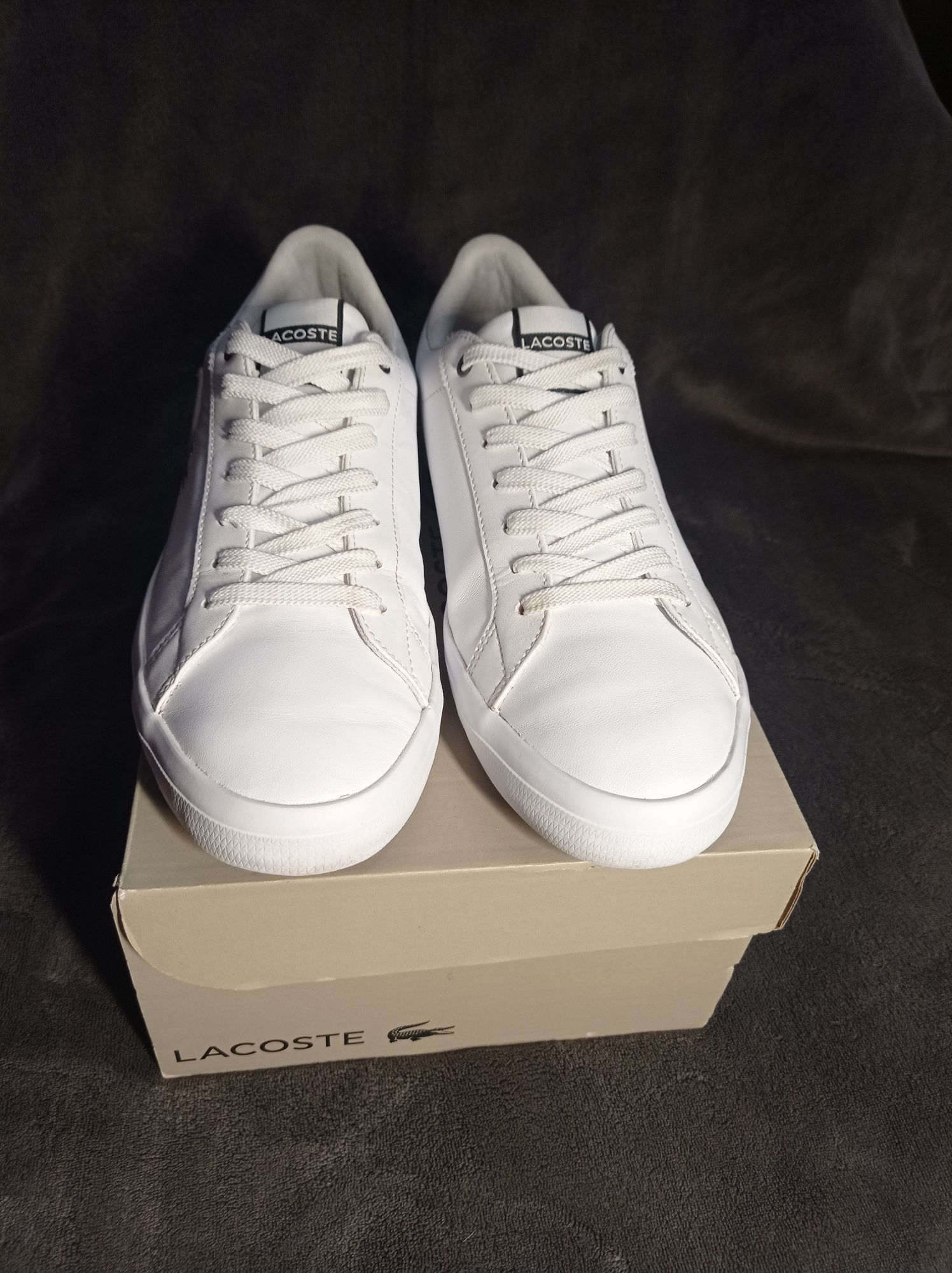 Buty Lacoste Lerond rozmiar 43 wkładka 27 ,5 cm białe skóra 44 j. Nowe