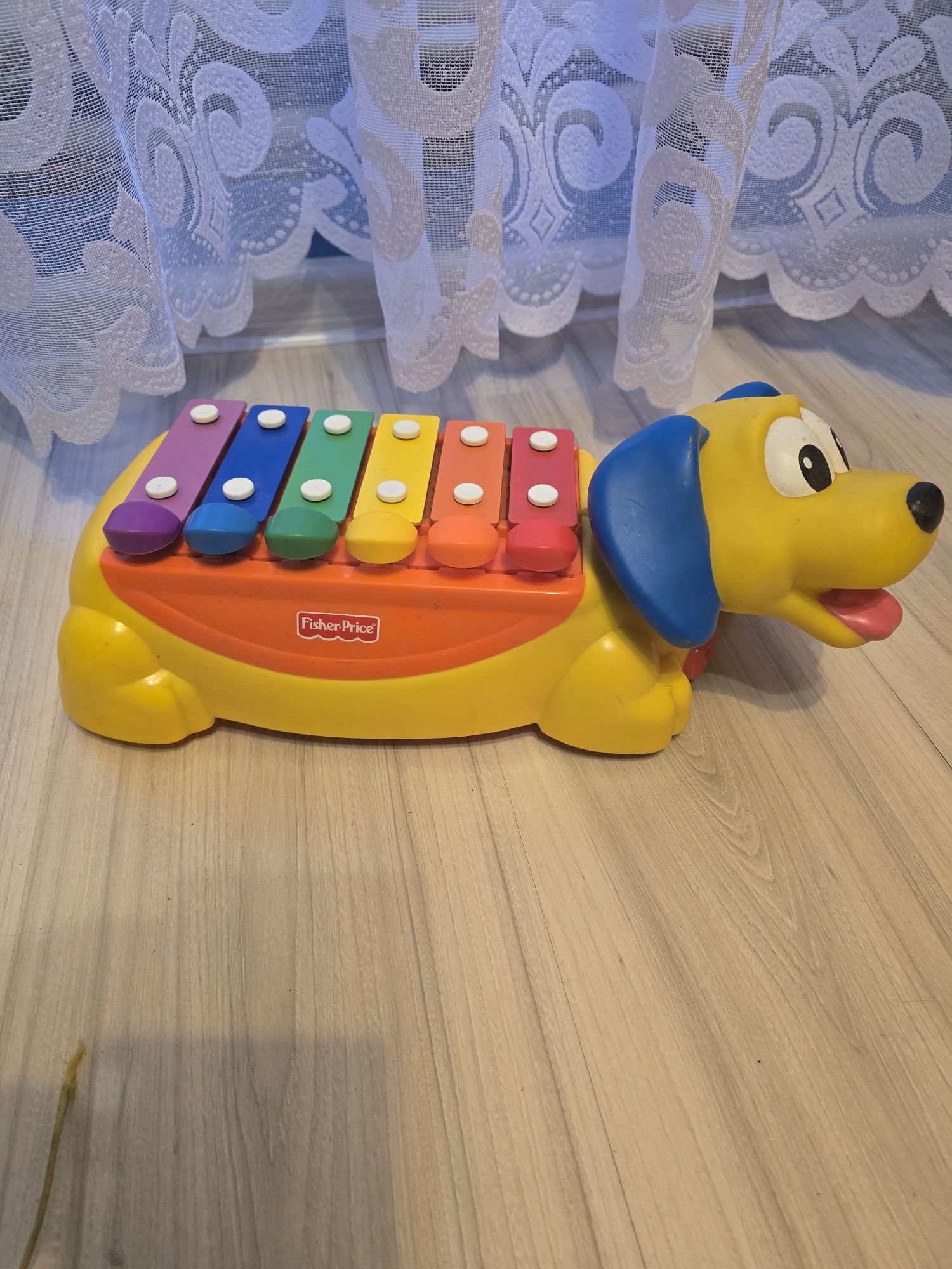 Piesek-cymbałki Fisher-Price