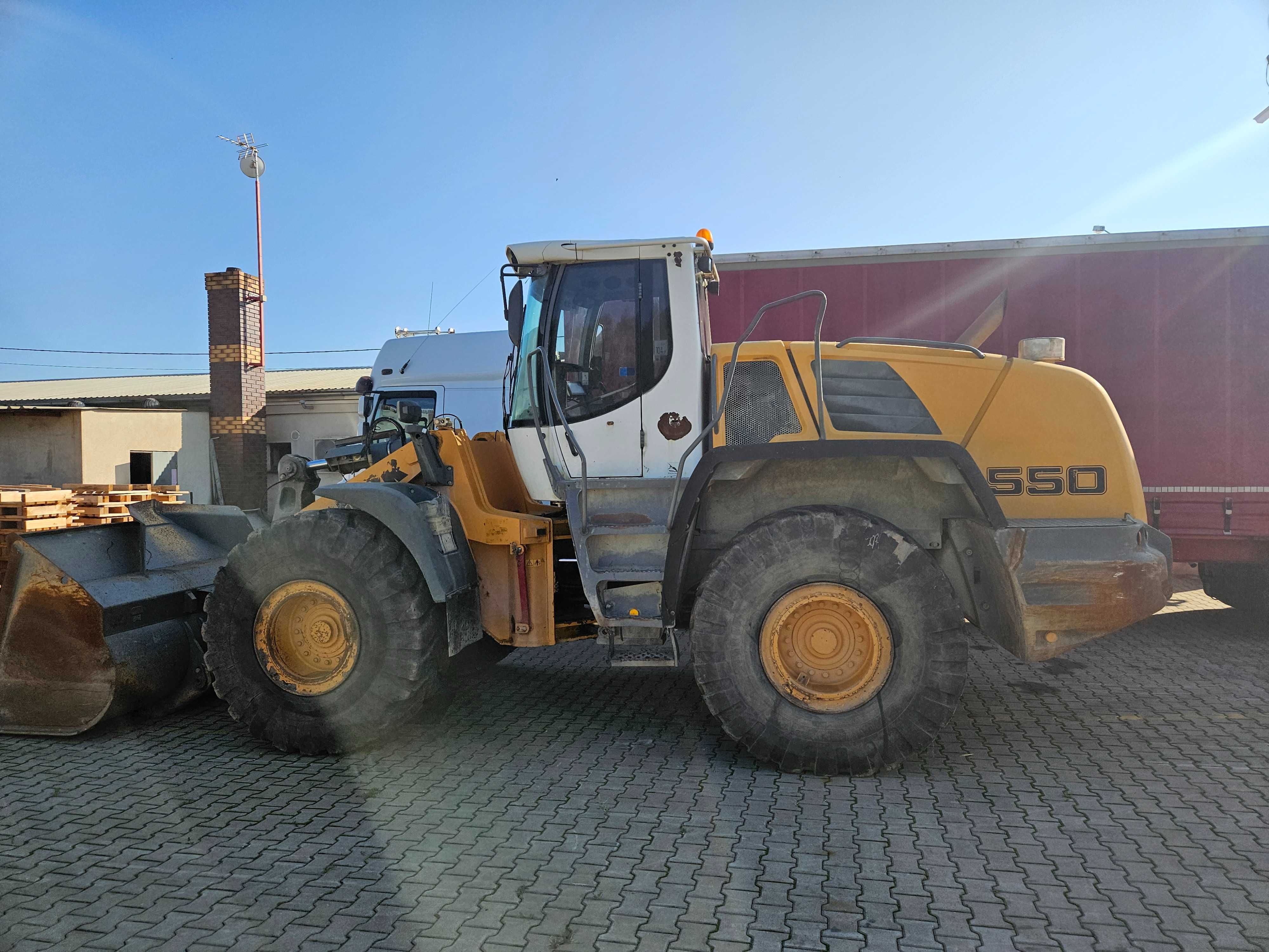 Fadroma Liebherr 550 ładowarka kołowa, po wymianie wszystkich olejów