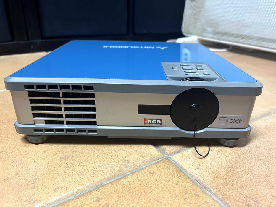 Projetor Video Mitsubishi SL4U