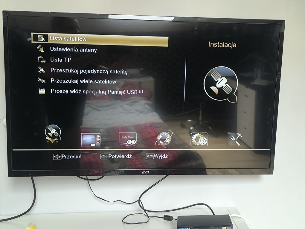 Tuner satelitarny Freesat V8 Super, sprawny
