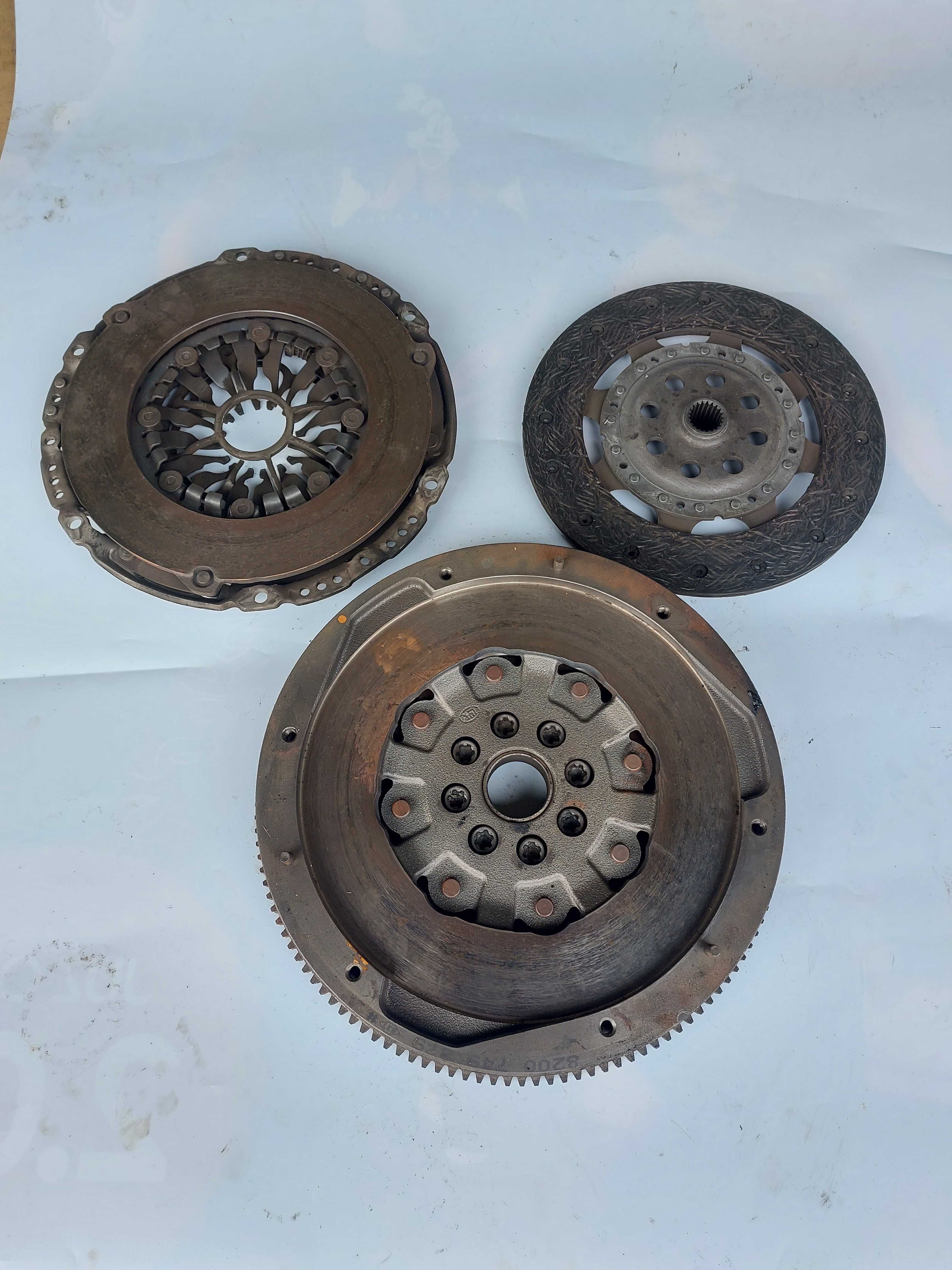 Dwumasa Sprzegło Renault Laguna III 2.0 DCI 07-11.r 6 Biegow BDB