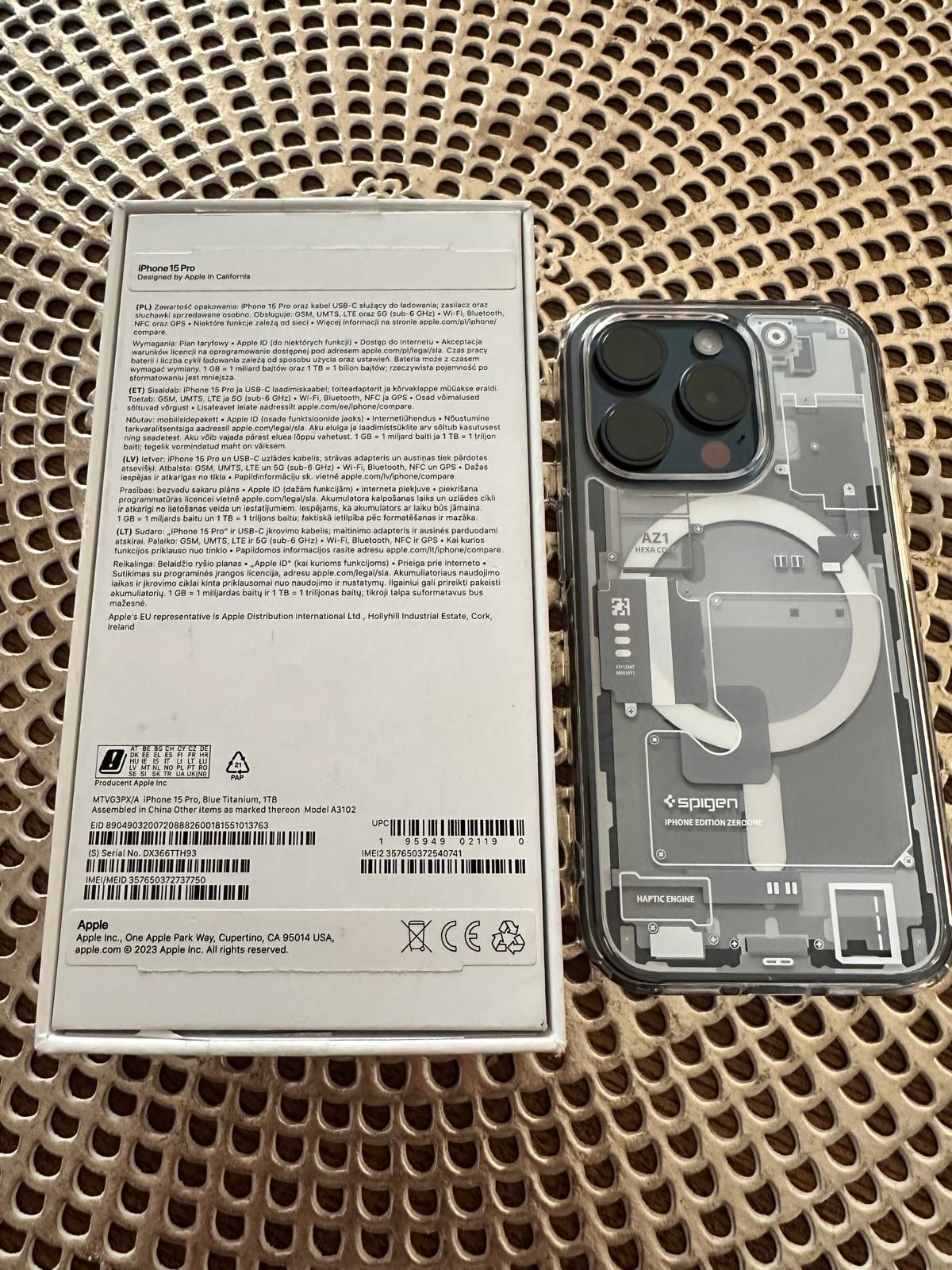 iPhone 15 pro 1 TB  stan idealny bateria 99%