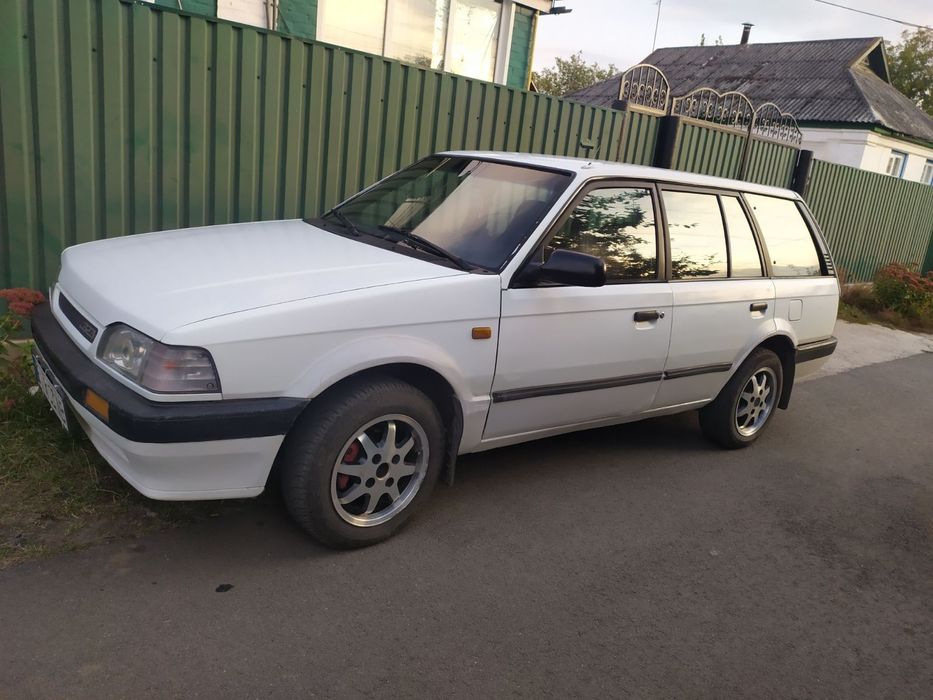 Мазда 323 універсал газ  на обмін