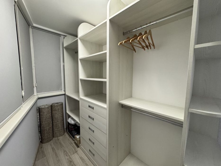 Оренда 3 км квартири з гардеробною Новобудова р-н Бам